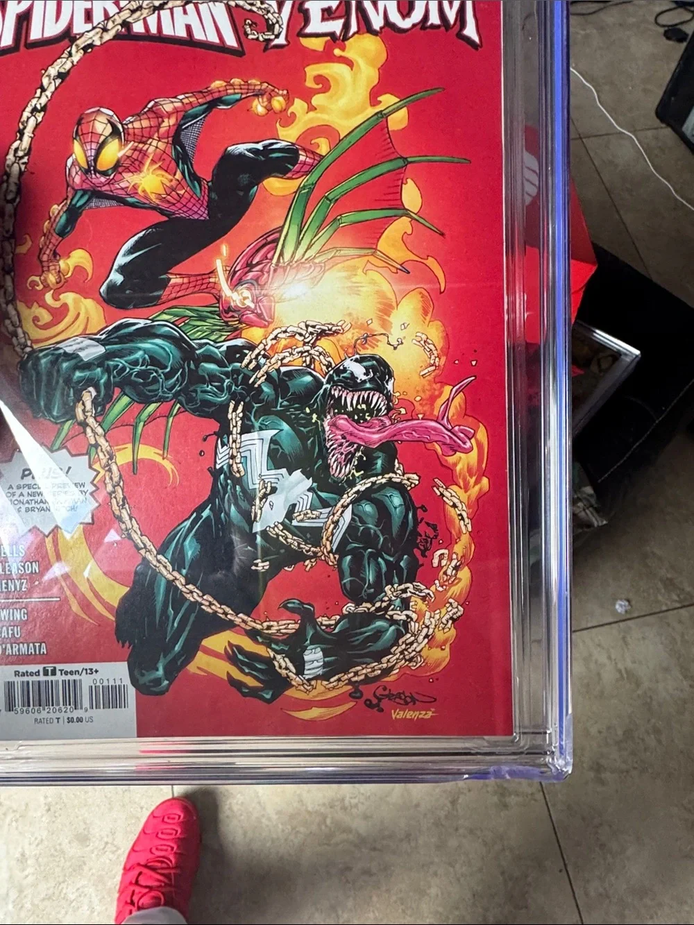 Marvel Spider-Man/Venom Comic Book Cover – Red, Black, Yellow